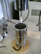 冷凍機 液体空気発生実験